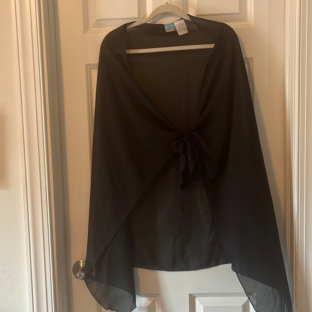 Black swimsuit coverup size small